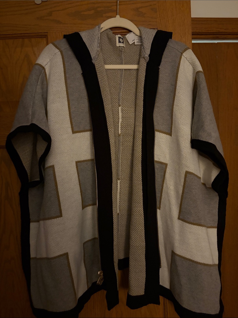 Womans Anne Klein Gray and Beige Knit Sweater Cardigan -m